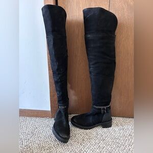 Black Over-the-Knee Boots